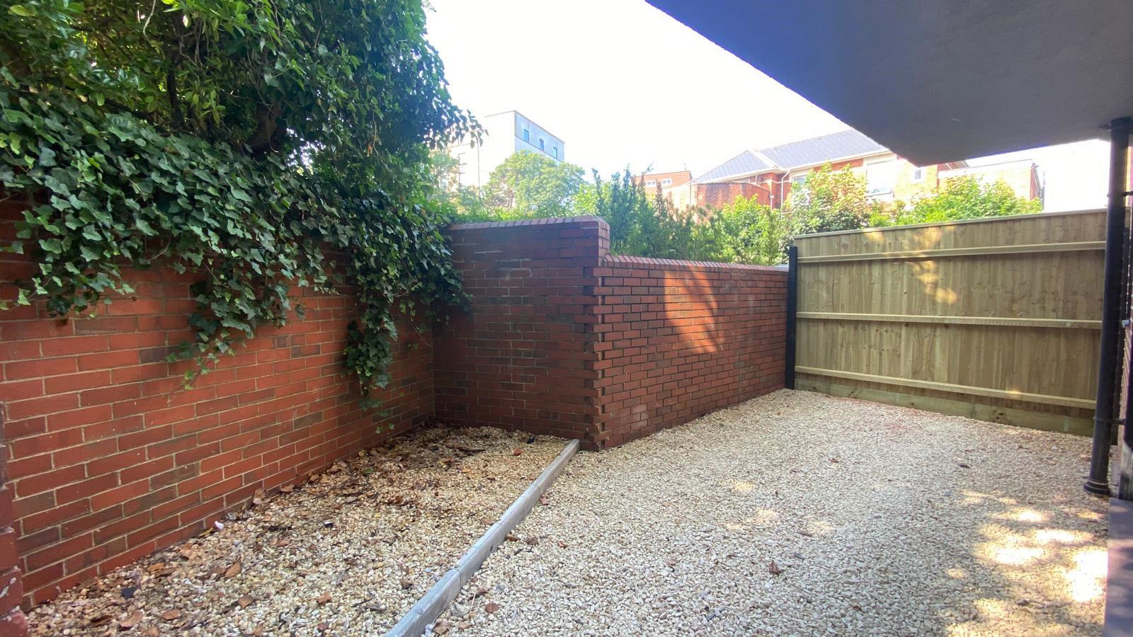 2 Bedroom Apartment Garden Wootton Mount, Bournemouth